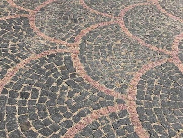 Брусчатка колото-пиленая