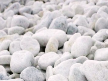 Мрамор белый галтованный